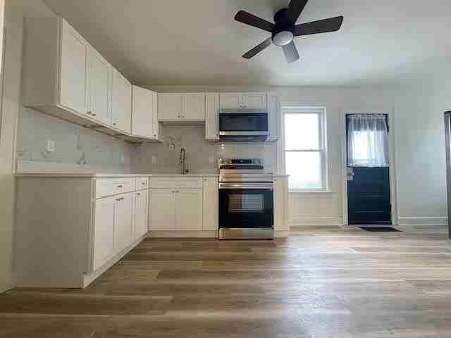 460 Lincoln St - Photo 3 of 14