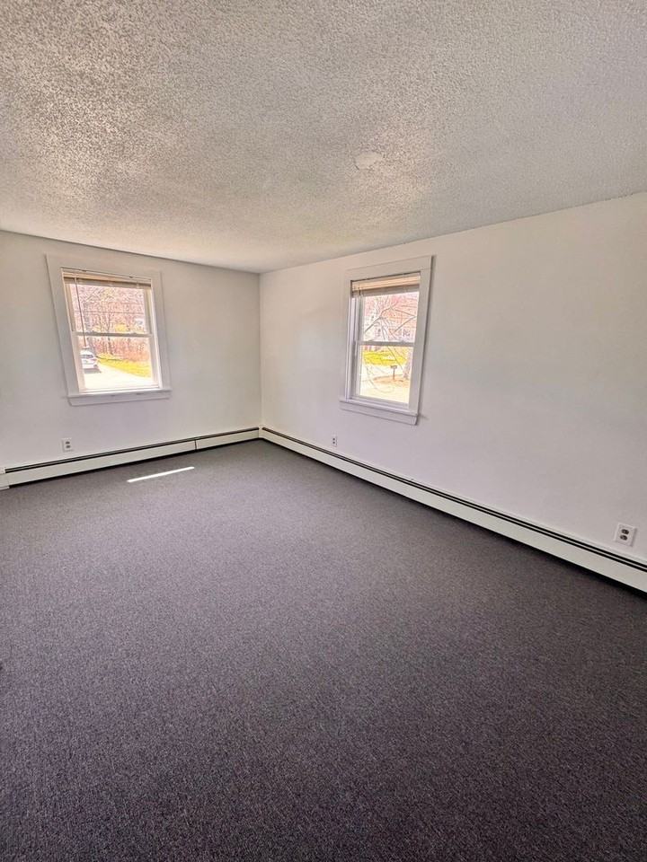 7 Rocky Hill Rd - Photo 5 of 11
