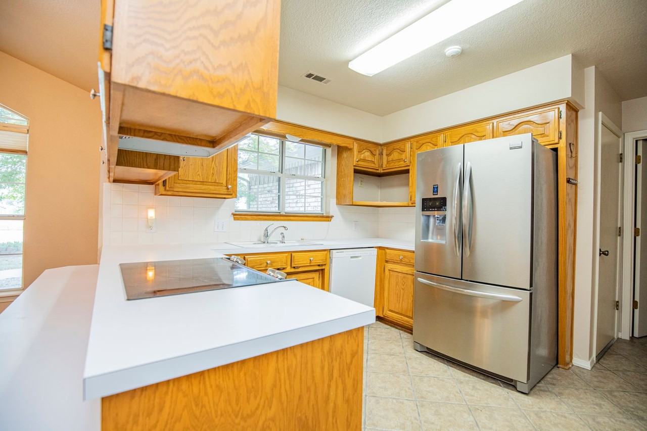 1841 Dick Smith St - Photo 7 of 21