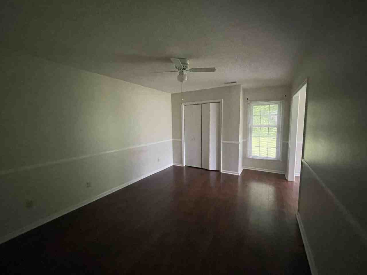 35B Mulberry Ln - Photo 7 of 14