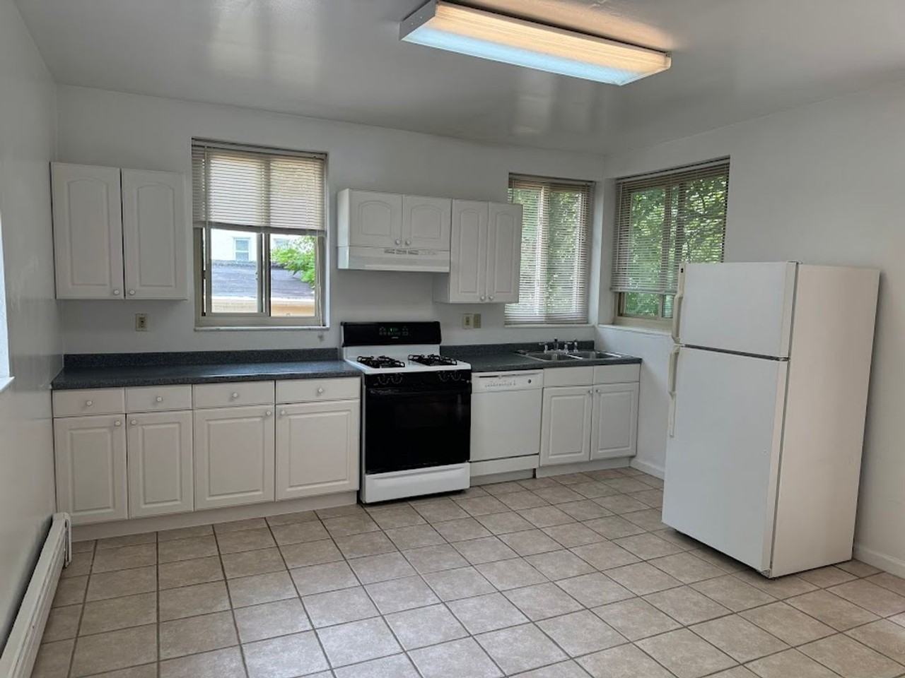6331 Walnut St - Photo 3 of 16
