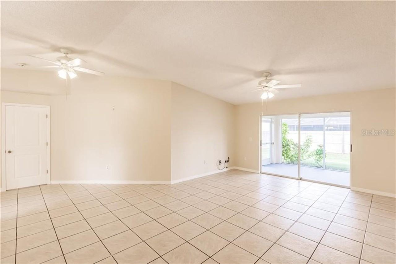 2431 Pinehurst St - Photo 6 of 34