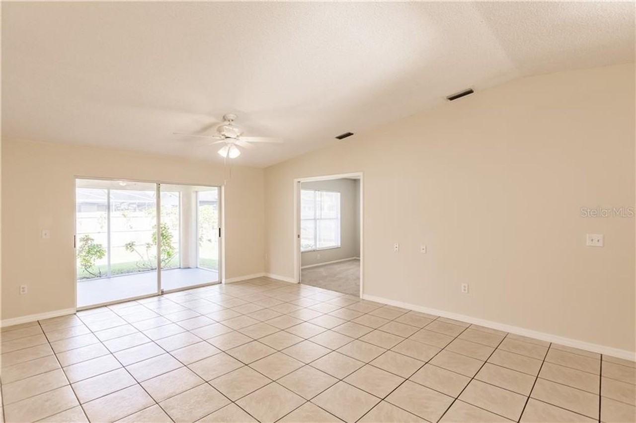 2431 Pinehurst St - Photo 7 of 34
