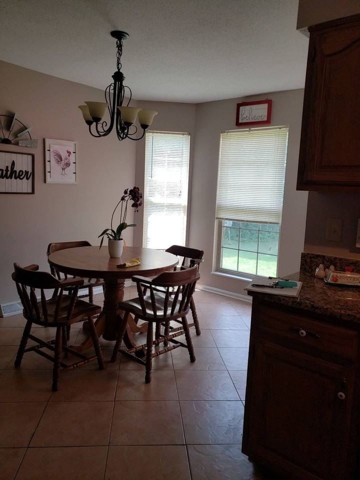 404 Silk Oak Dr - Photo 2 of 14