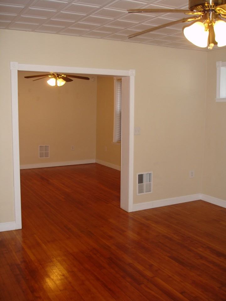 611 S West End Ave - Photo 3 of 21