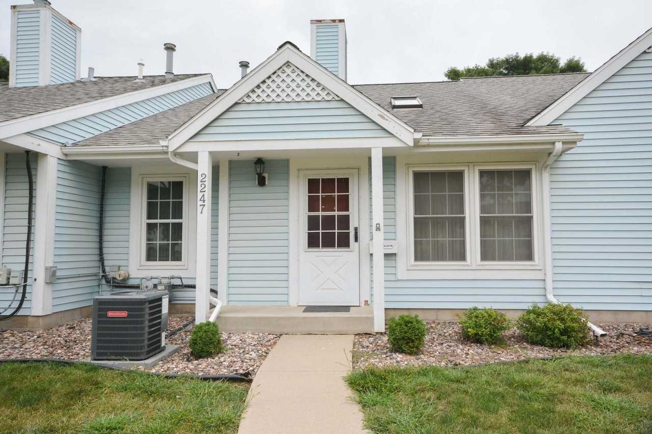 2247 Valleyhigh Dr Nw - Photo 5 of 15