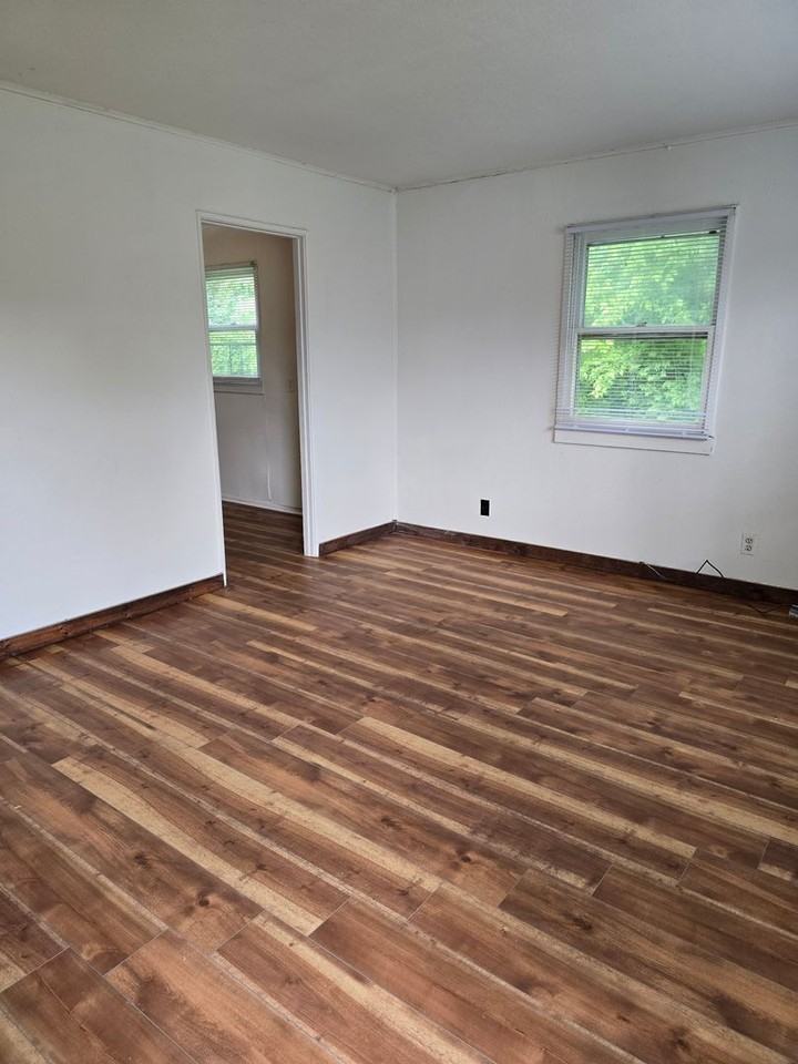 15 Stephendale Ct - Photo 2 of 8