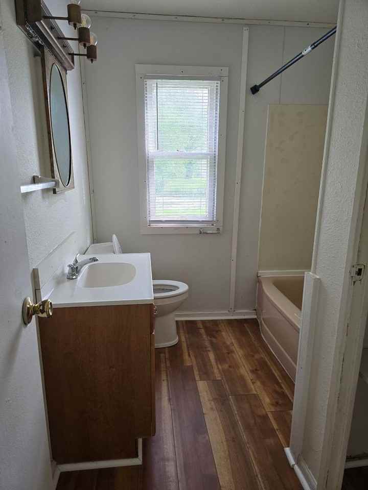 15 Stephendale Ct - Photo 5 of 8