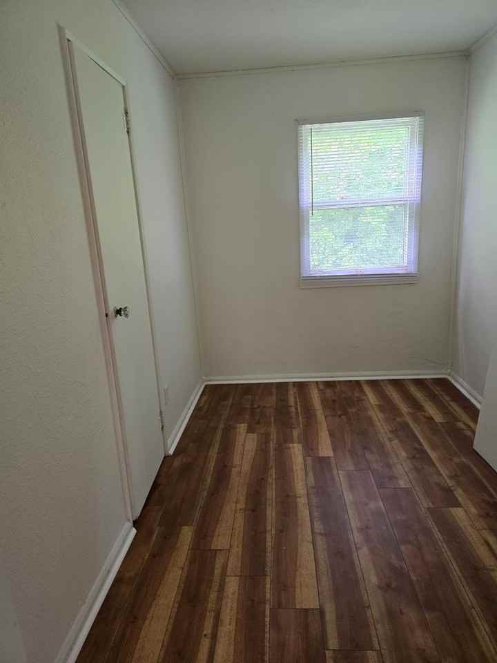 15 Stephendale Ct - Photo 6 of 8