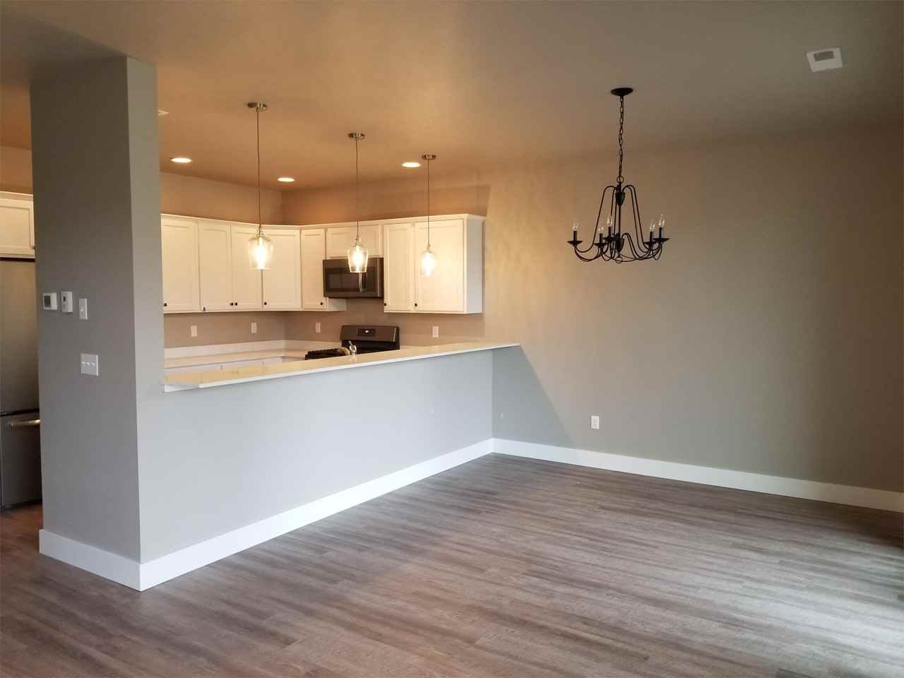 2661 Park Creek Ave #1 - Photo 2 of 4