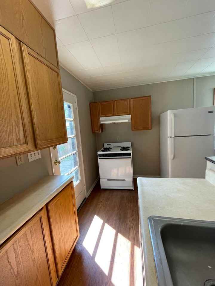 259 E Sunset Ln - Photo 5 of 15