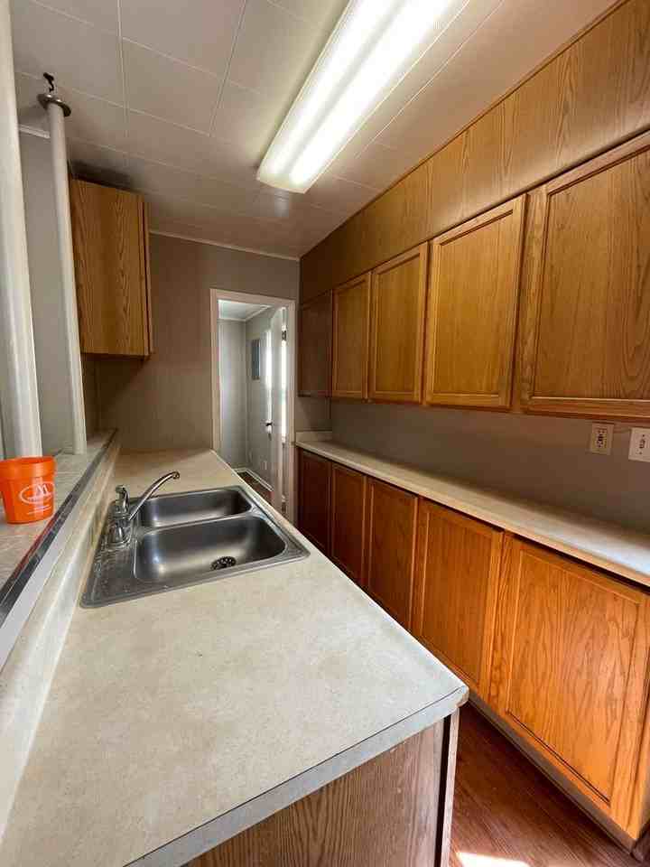 259 E Sunset Ln - Photo 6 of 15