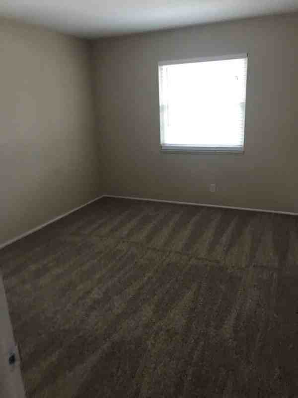 24 Lindsey Rd #24A - Photo 6 of 9