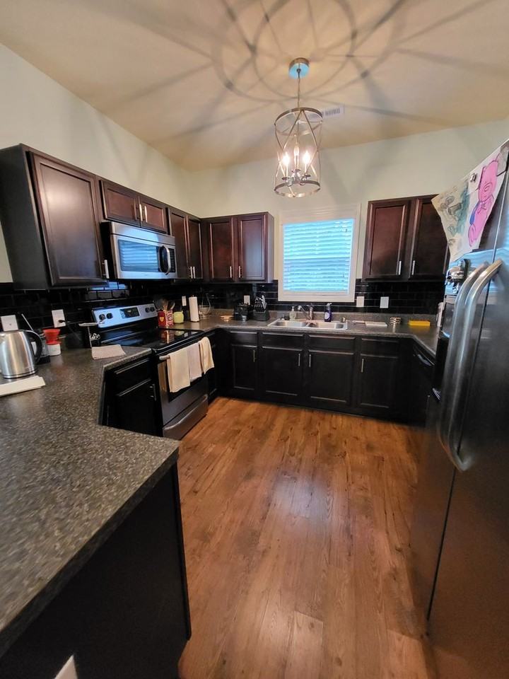 236 Currituck Dr - Photo 2 of 15