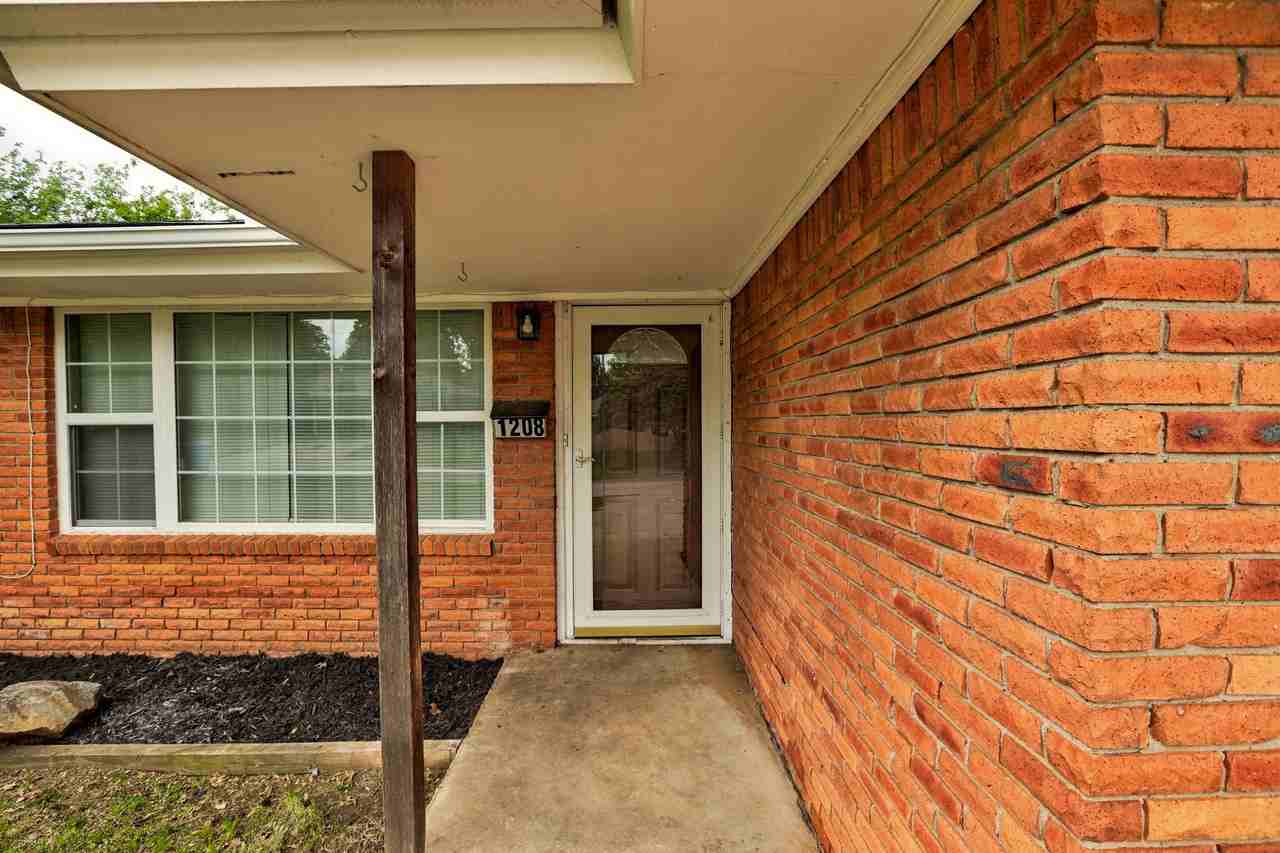 1208 Avondale Dr #1 - Photo 2 of 29