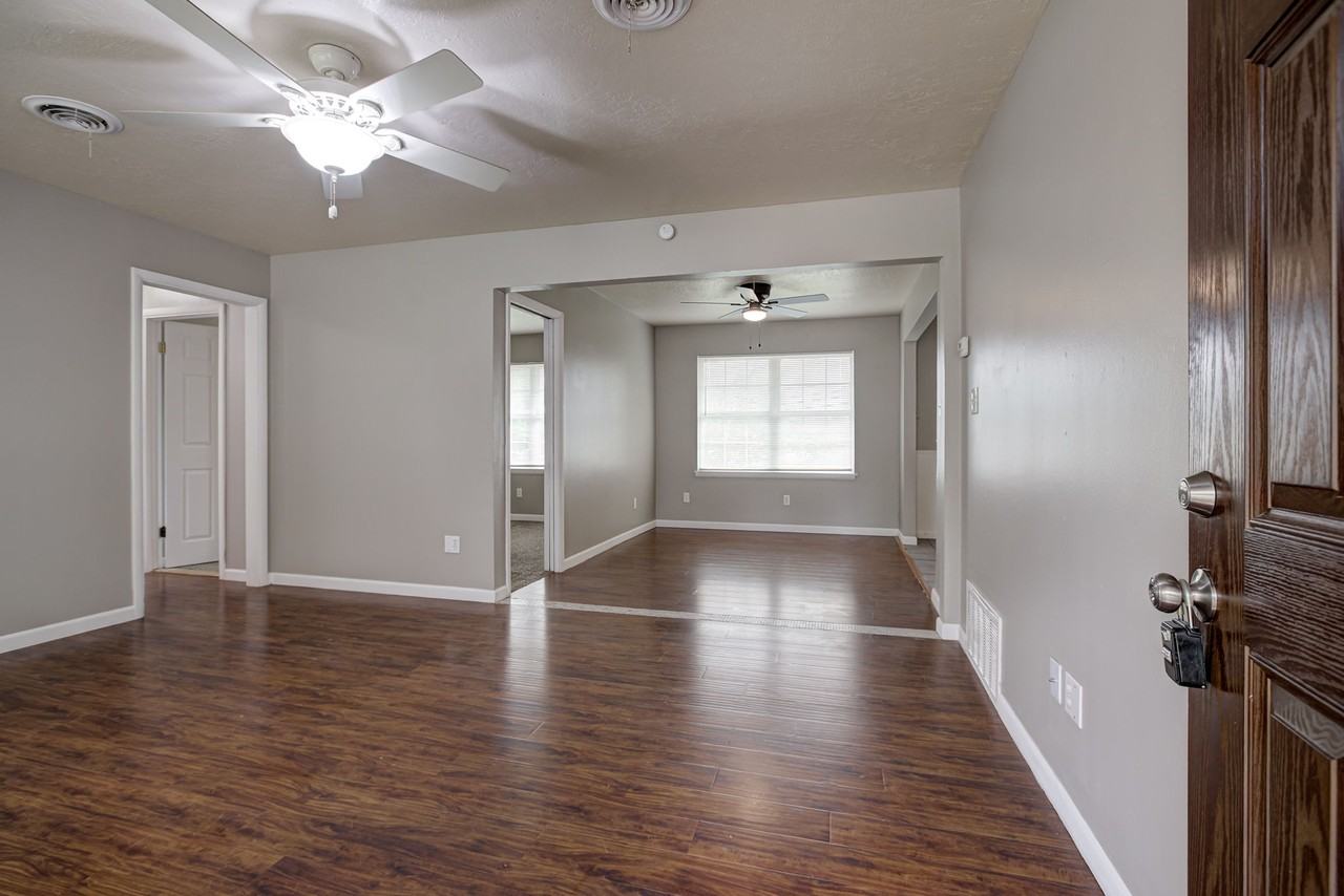 1208 Avondale Dr #1 - Photo 3 of 29