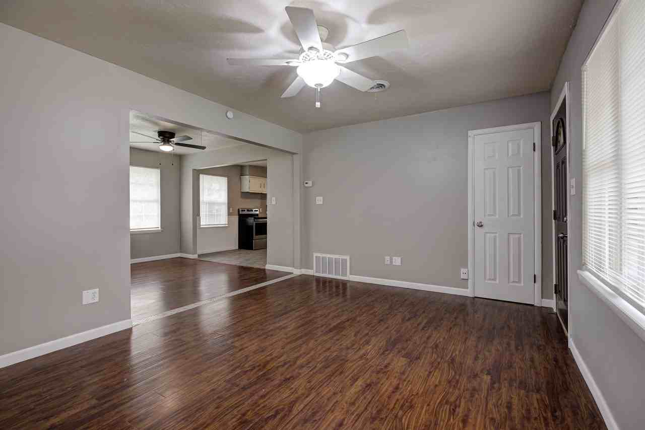 1208 Avondale Dr #1 - Photo 5 of 29