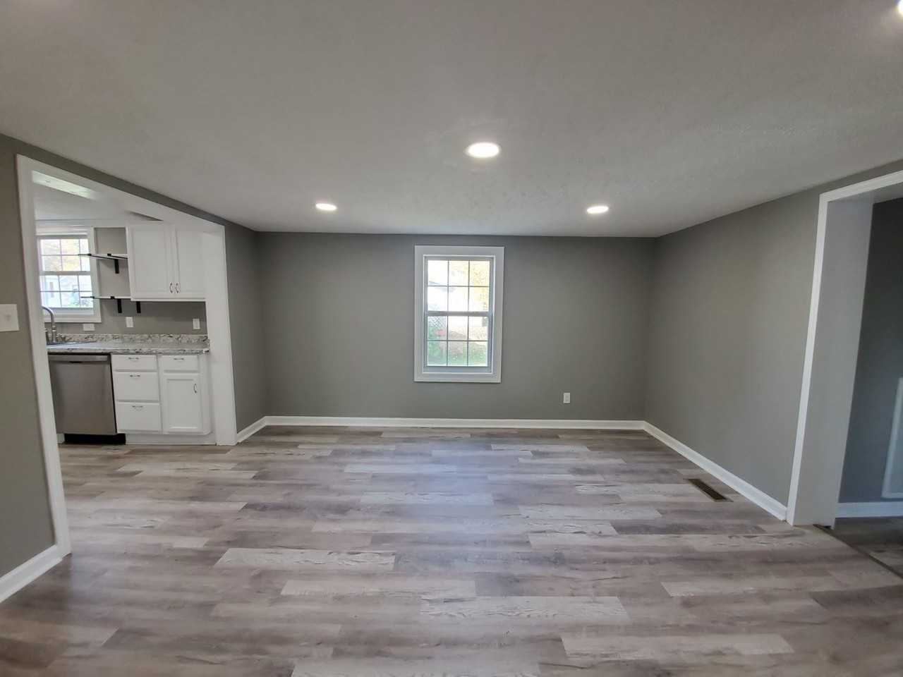 329 E 18th St - Photo 3 of 28