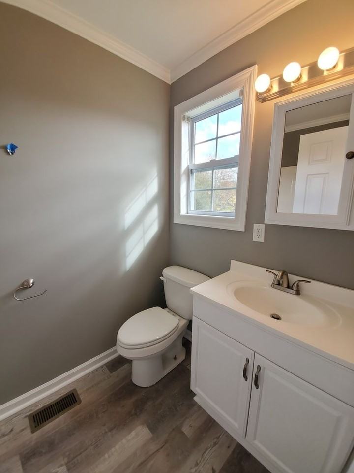 329 E 18th St - Photo 4 of 28