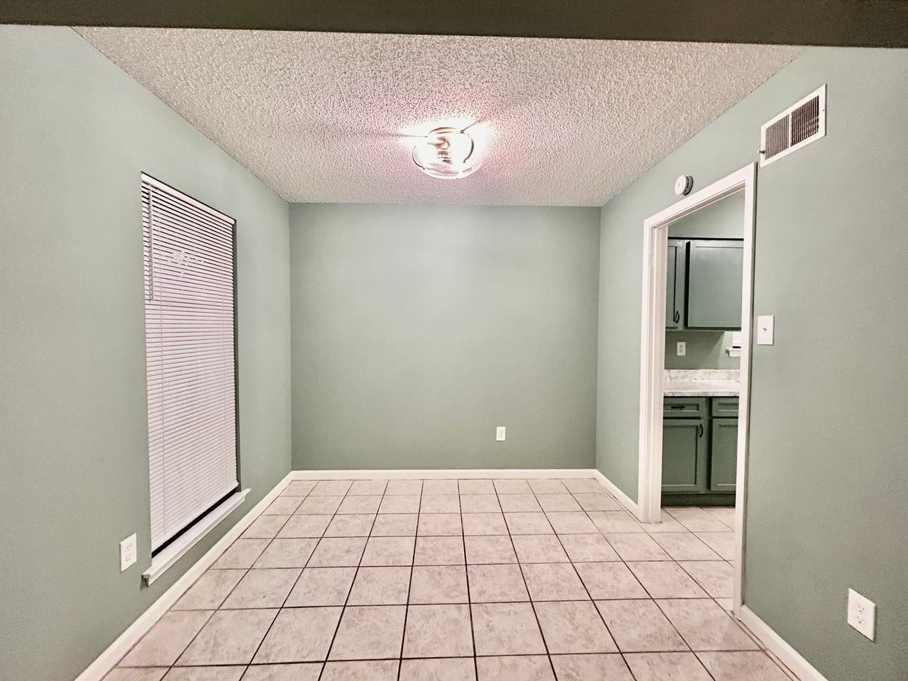3801 Rainford Dr - Photo 5 of 12