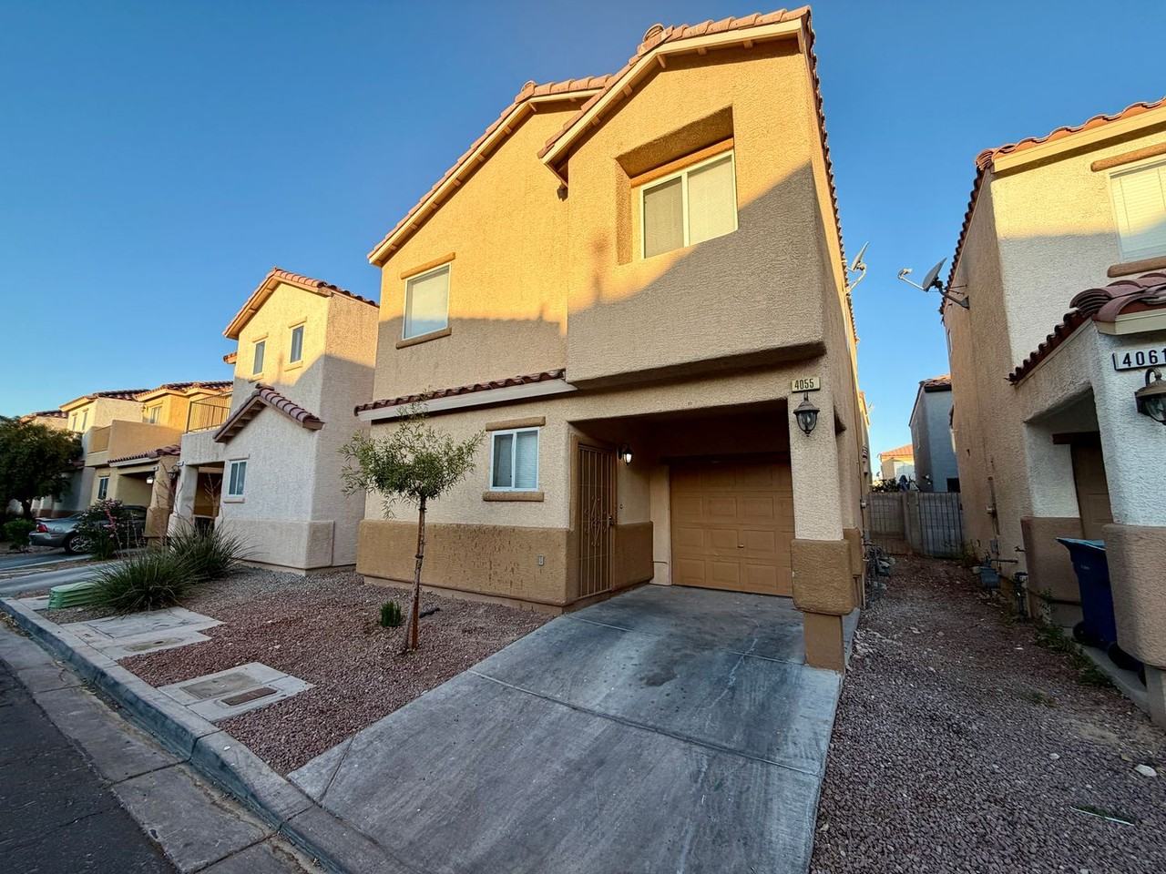 4055 Asante Cove St - Photo 2 of 31