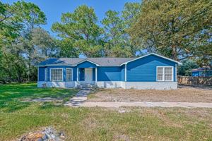 featured image of 5609 Denmark St