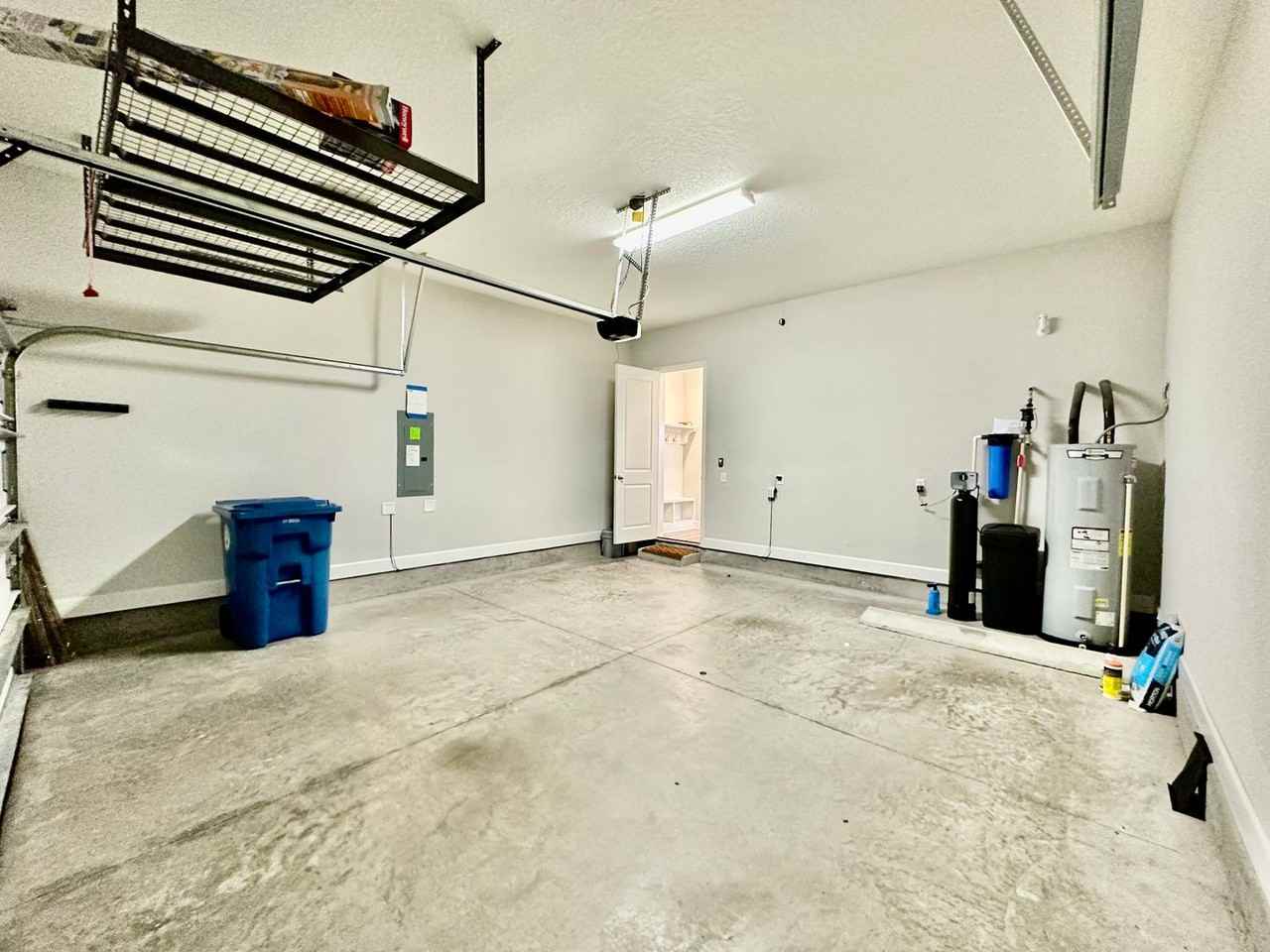 11477 Surfline Ct - Photo 5 of 24