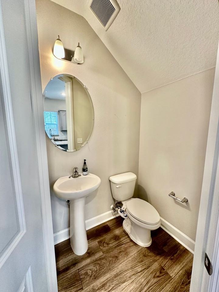 11477 Surfline Ct - Photo 7 of 24