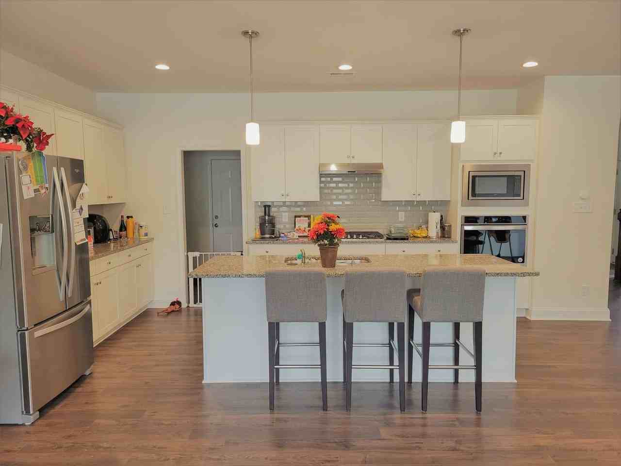 6904 Dunton Rd - Photo 5 of 24