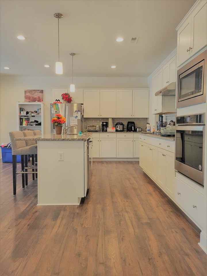 6904 Dunton Rd - Photo 7 of 24