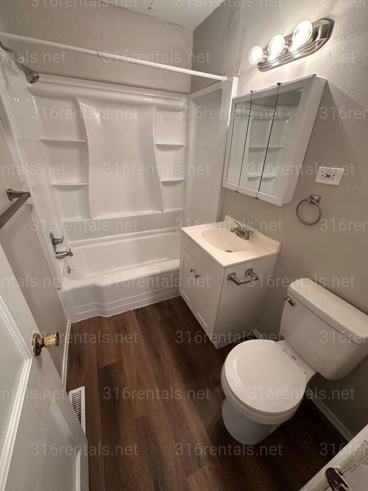 1315 N Oliver Ave - Photo 5 of 24