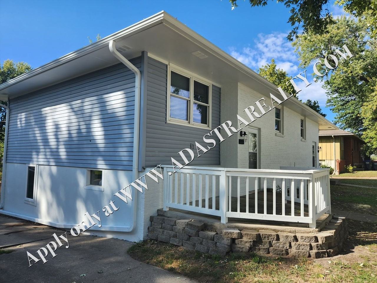 3012 N 155th Ter - Photo 2 of 23