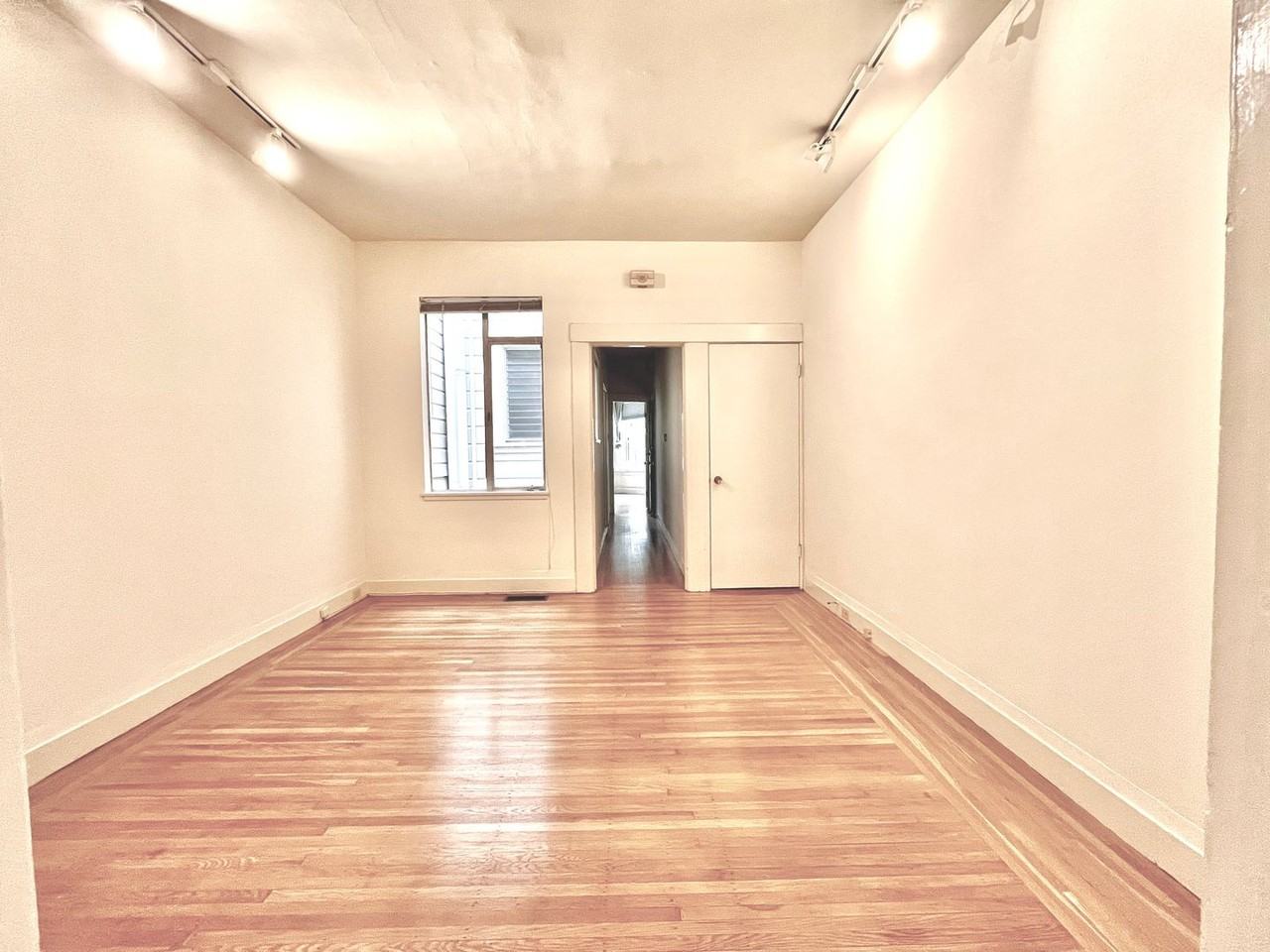 1951A Filbert St - Photo 2 of 14