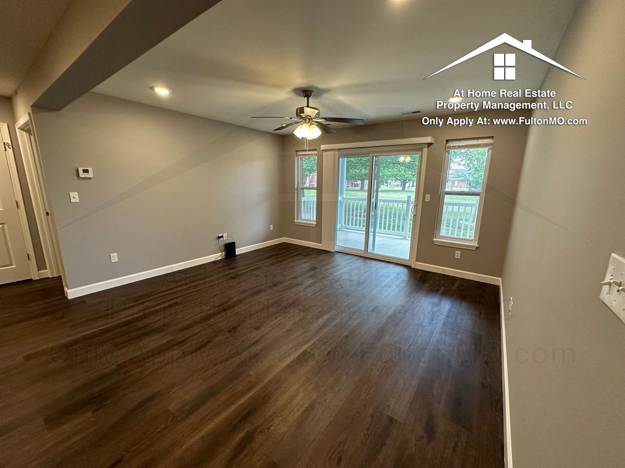 2620 N Bluff St - Photo 4 of 29