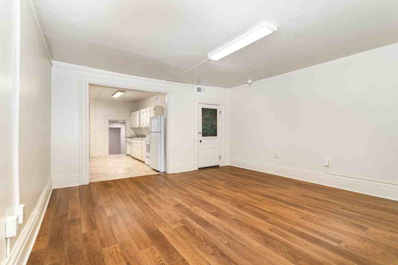 19-23 W High St - Photo 4 of 32