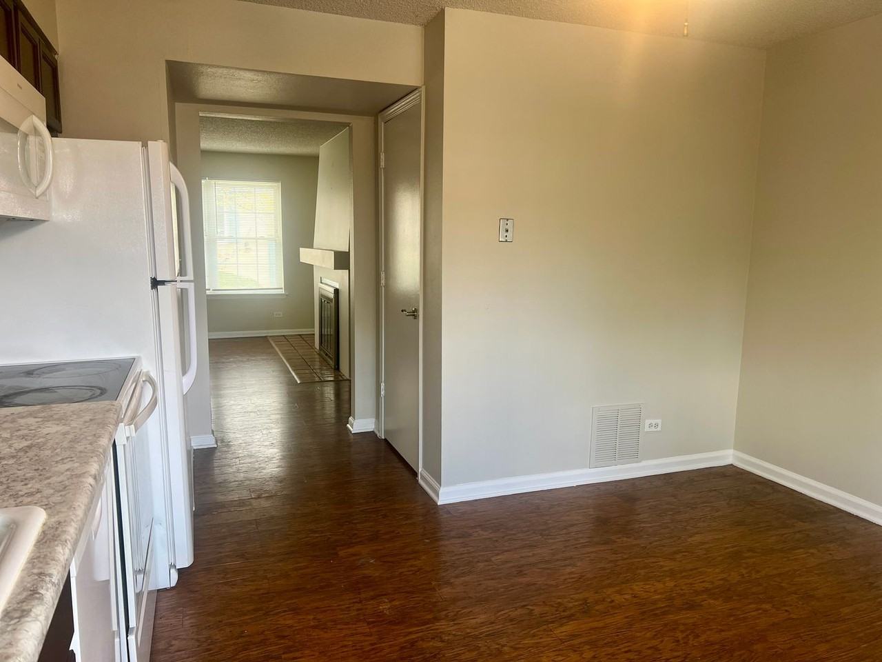 9350 E Girard Ave #9 - Photo 4 of 18