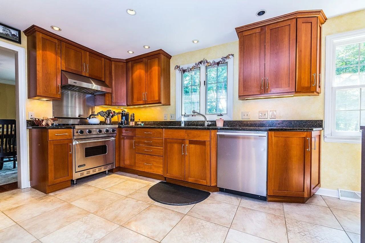4063 Tall Timber Dr - Photo 4 of 7