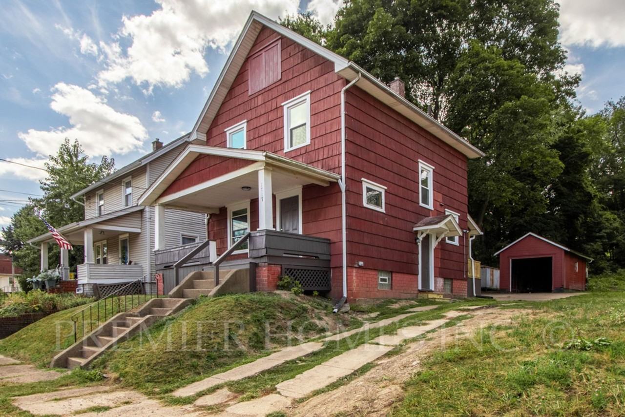 1717 Saint Elmo Ave Ne - Photo 2 of 16