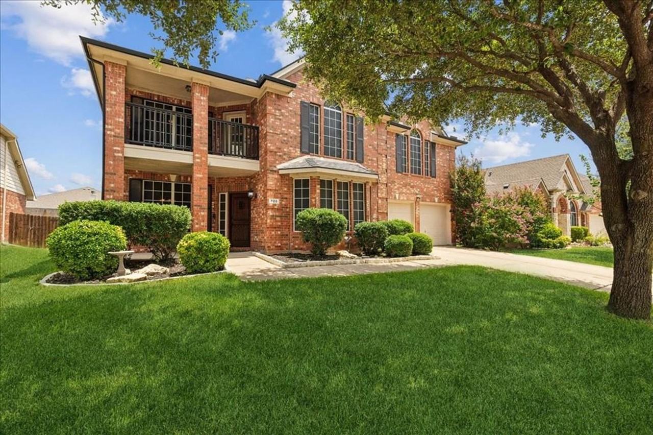 708 San Antonio Trl - Photo 2 of 38