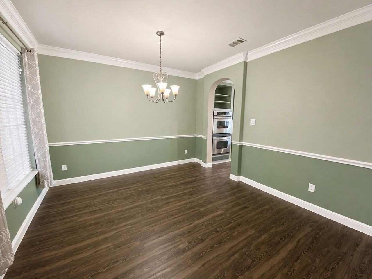 708 San Antonio Trl - Photo 4 of 38