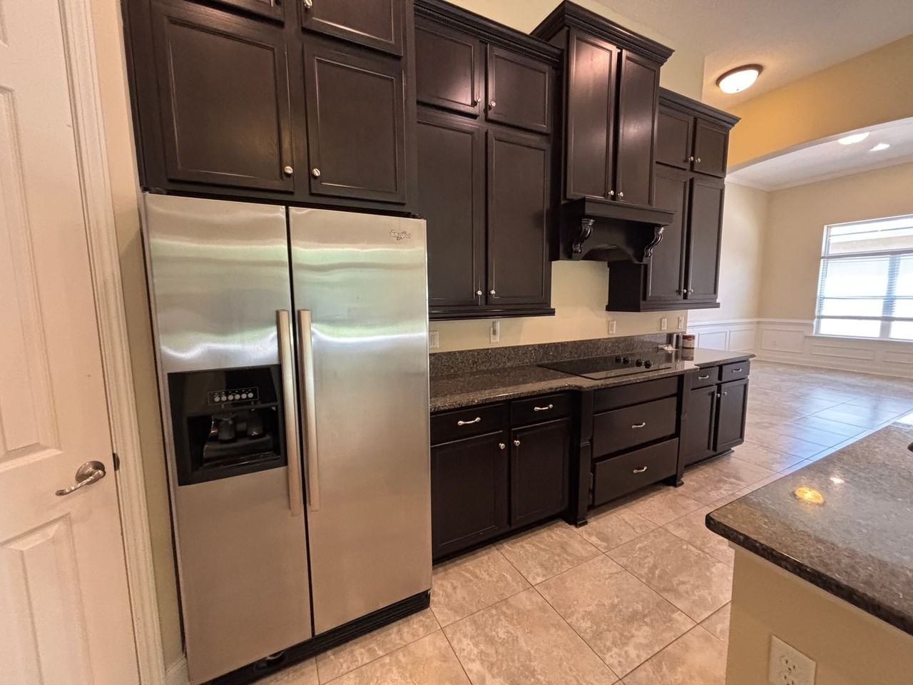 157 Cloisterbane Dr - Photo 2 of 38