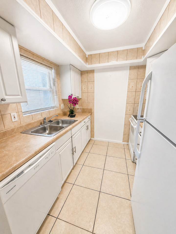 4810 Ho Wil Ln - Photo 2 of 16