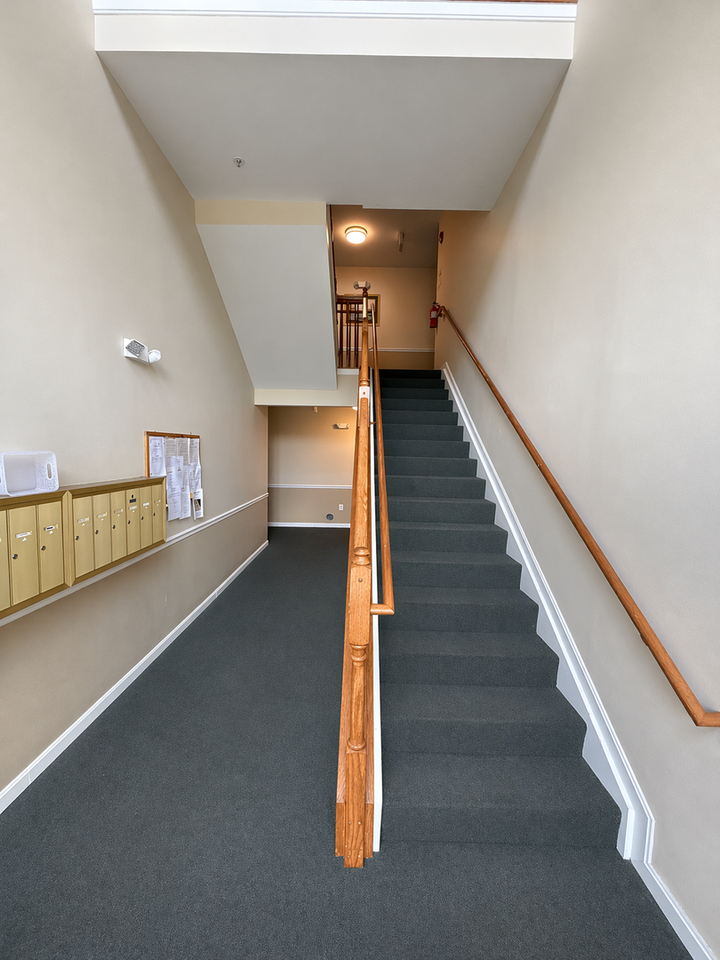 1411 Bonnett Pl #F - Photo 2 of 21