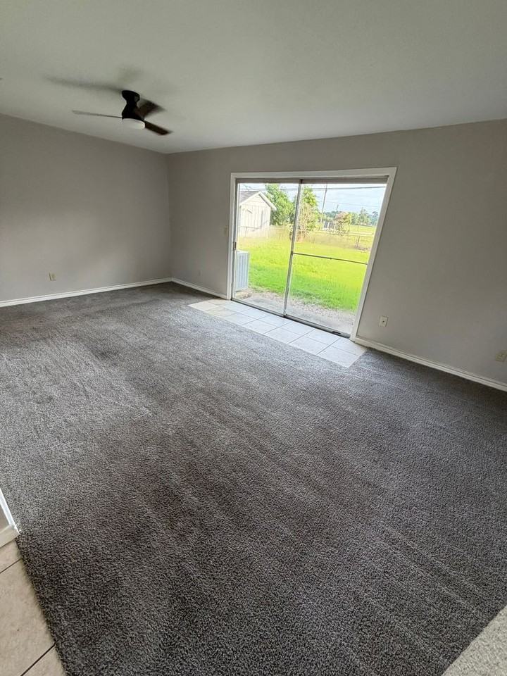 5340 Bettes Ln - Photo 2 of 10