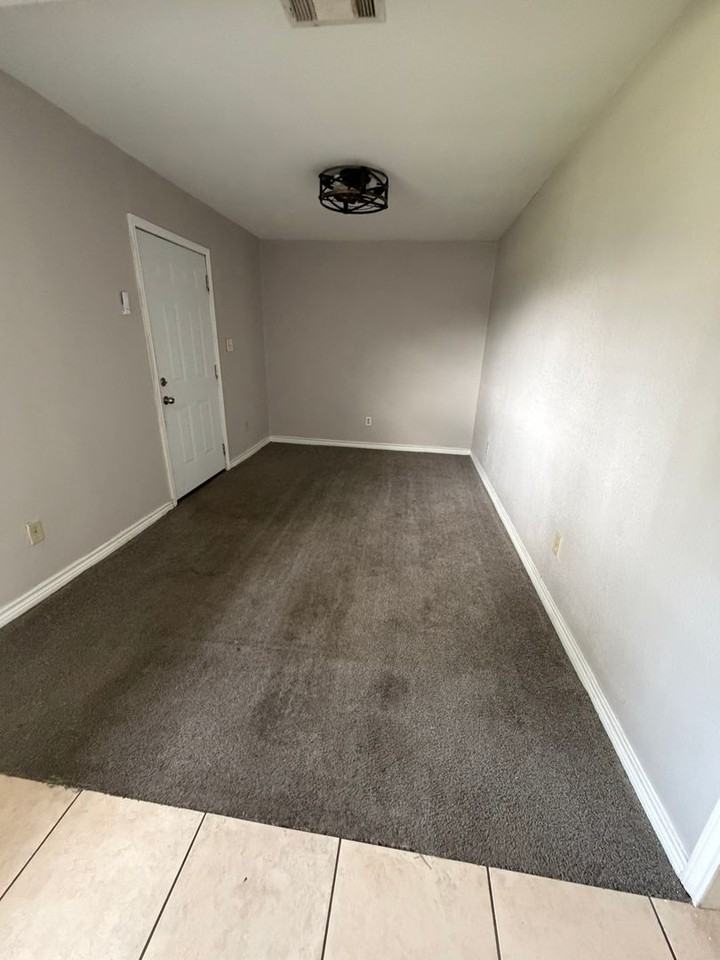 5340 Bettes Ln - Photo 4 of 10