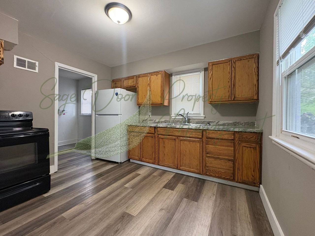 1214 N Union St - Photo 5 of 18