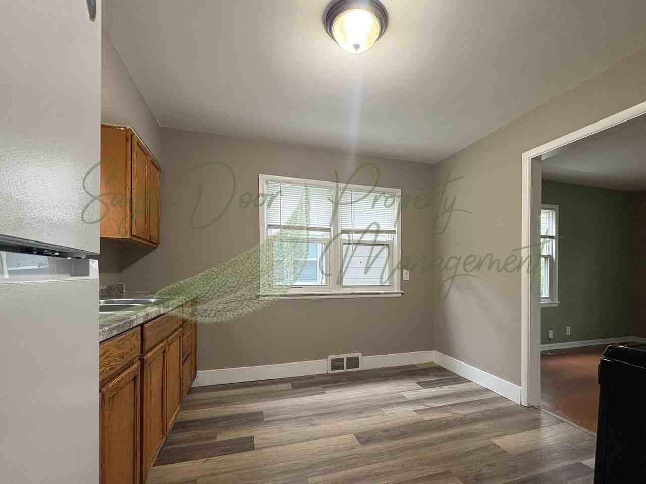1214 N Union St - Photo 6 of 18