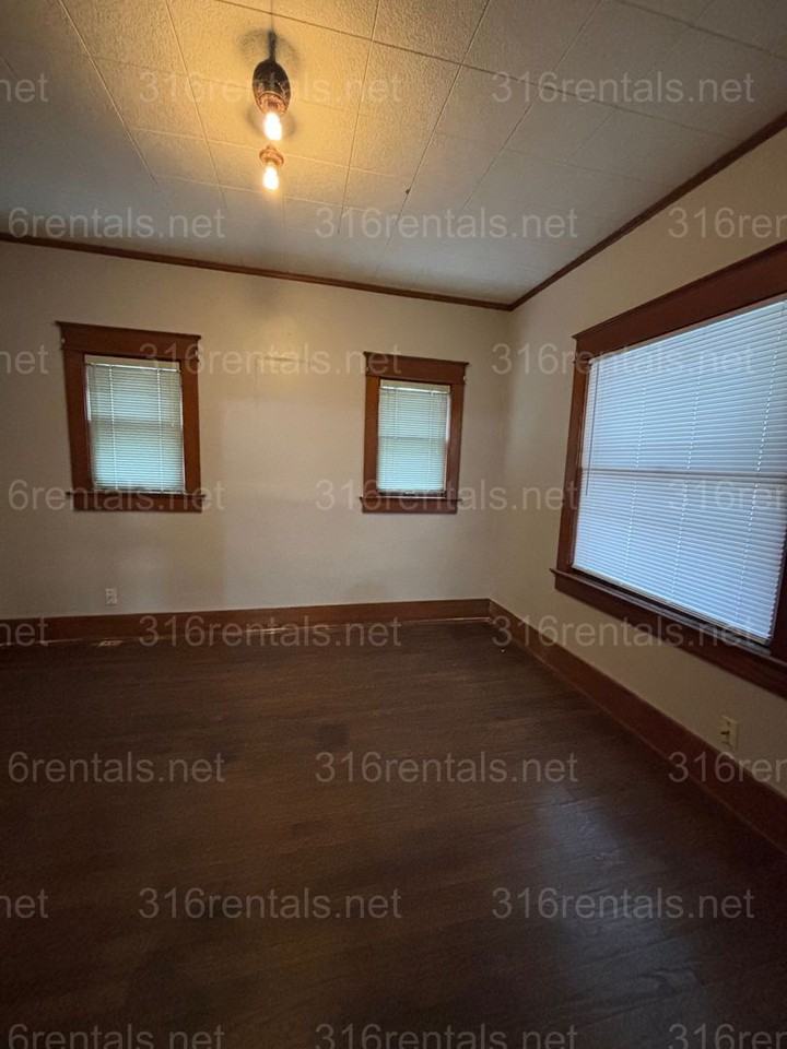 524 W 4th Ave - Photo 5 of 14