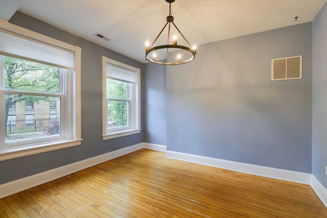 764 13th St Se - Photo 5 of 44