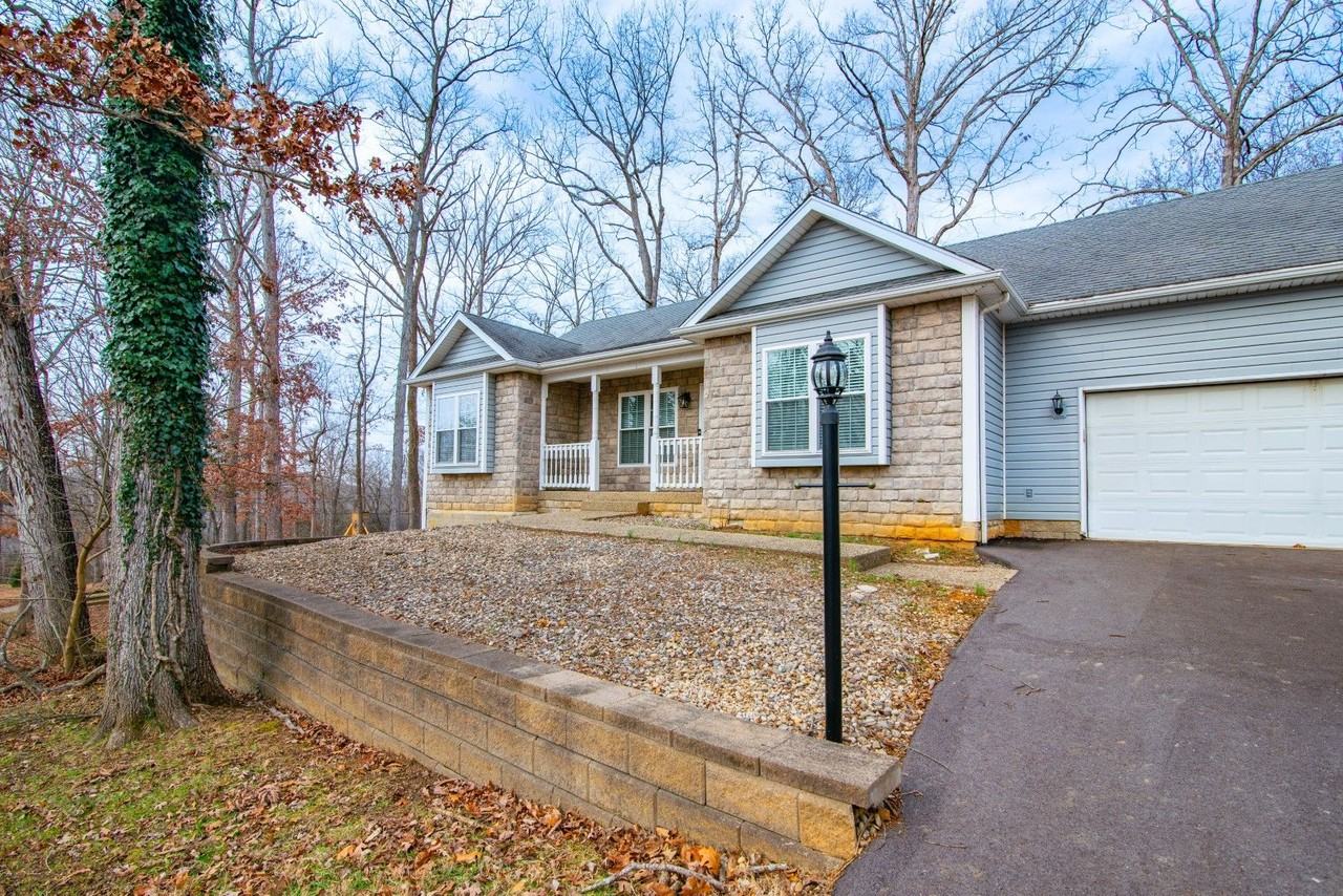 28 Sunnyview Rd - Photo 3 of 36